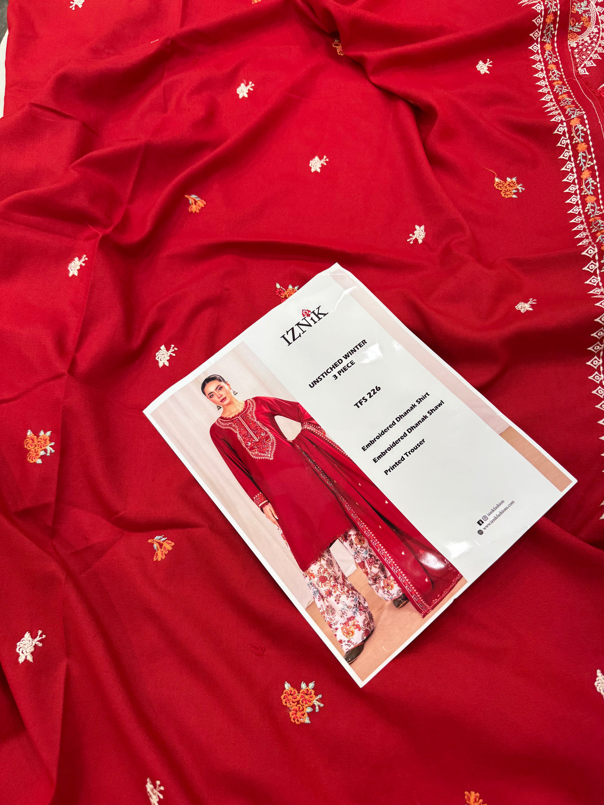Iznik Dhanak Luxury 3Pc