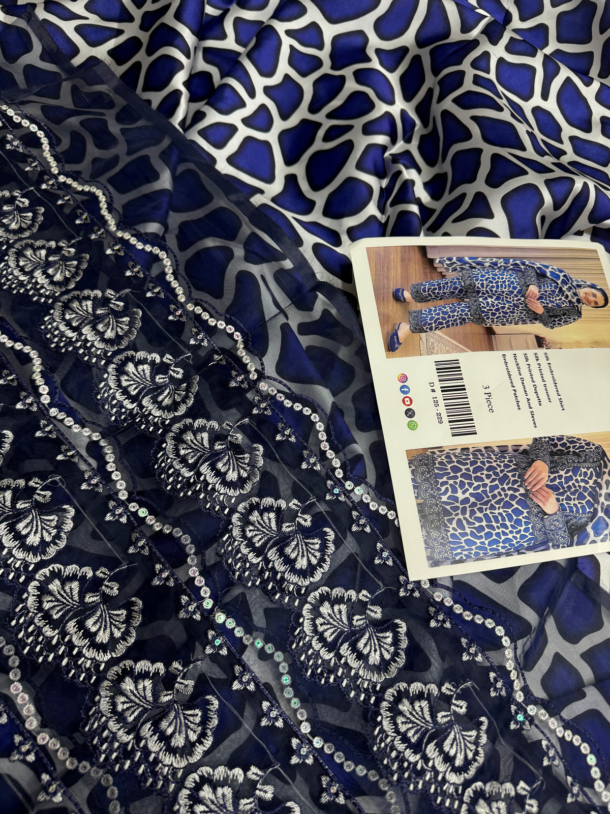 Premium Silk 3Pc With Patches