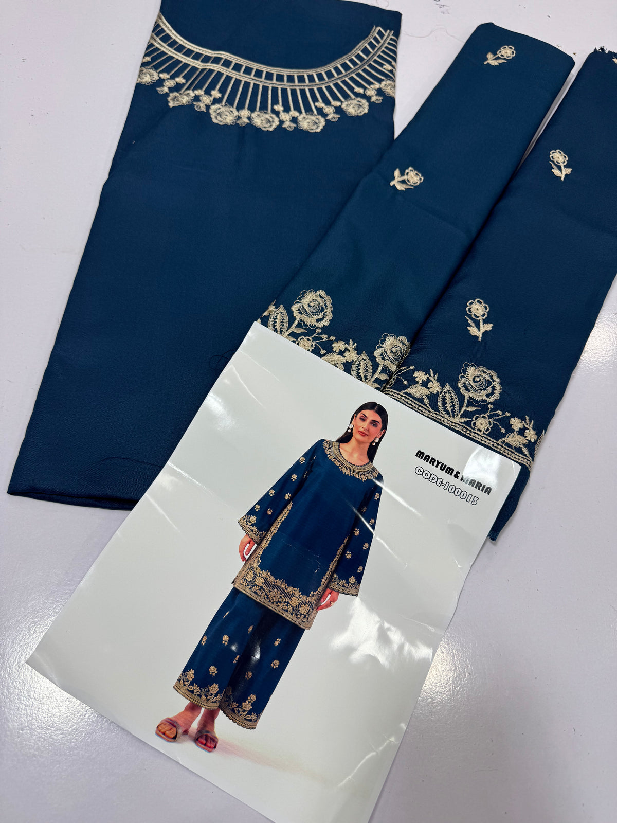 Dhanak Luxury Emb 2Pc