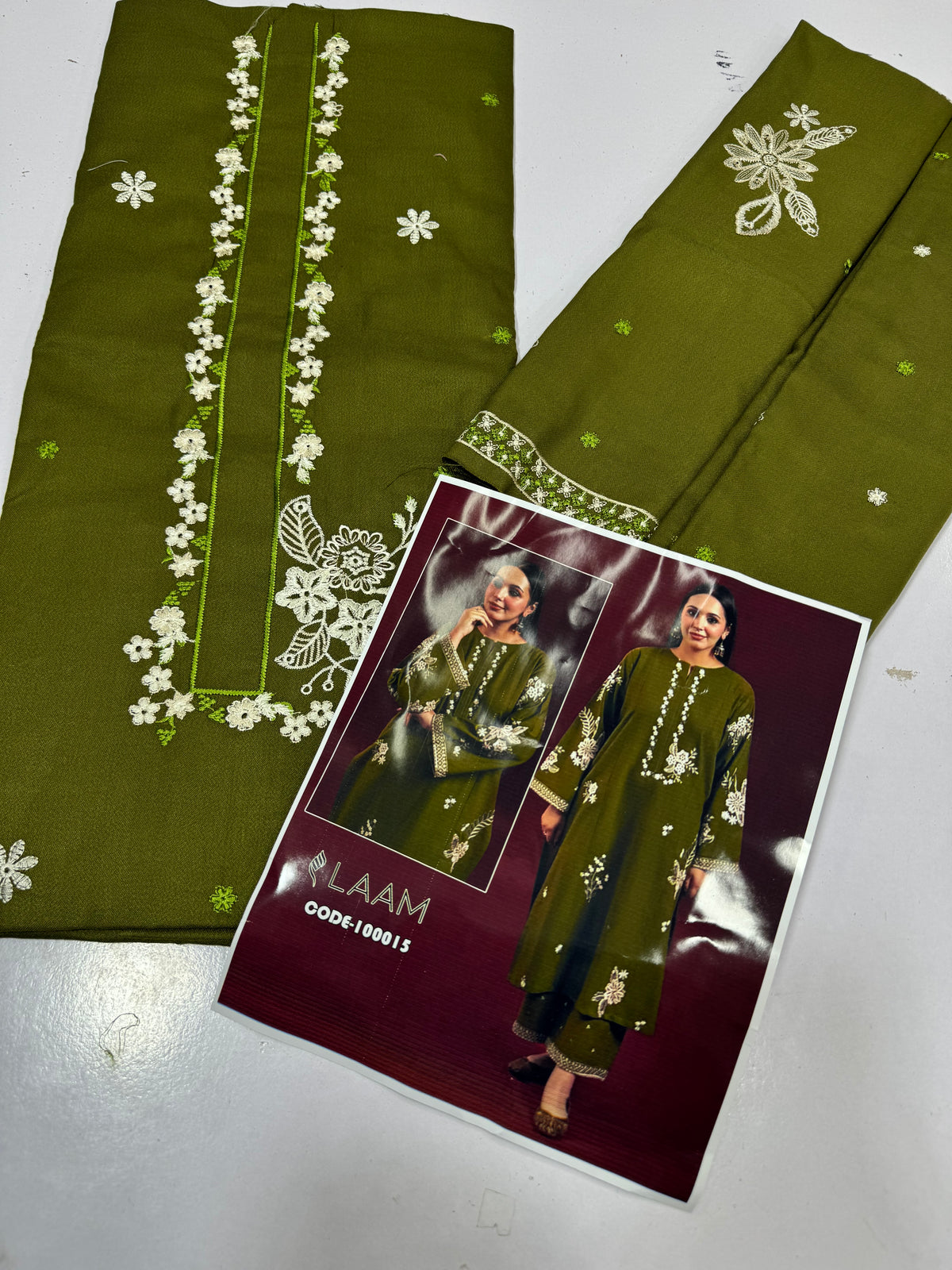 Dhanak Luxury Emb 2Pc