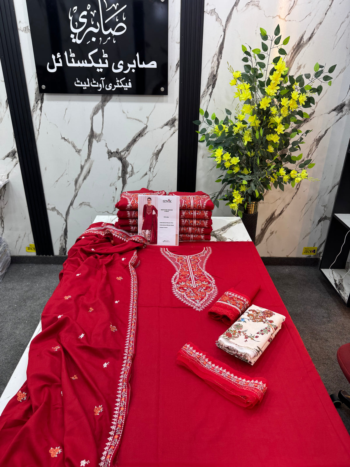 Iznik Dhanak Luxury 3Pc