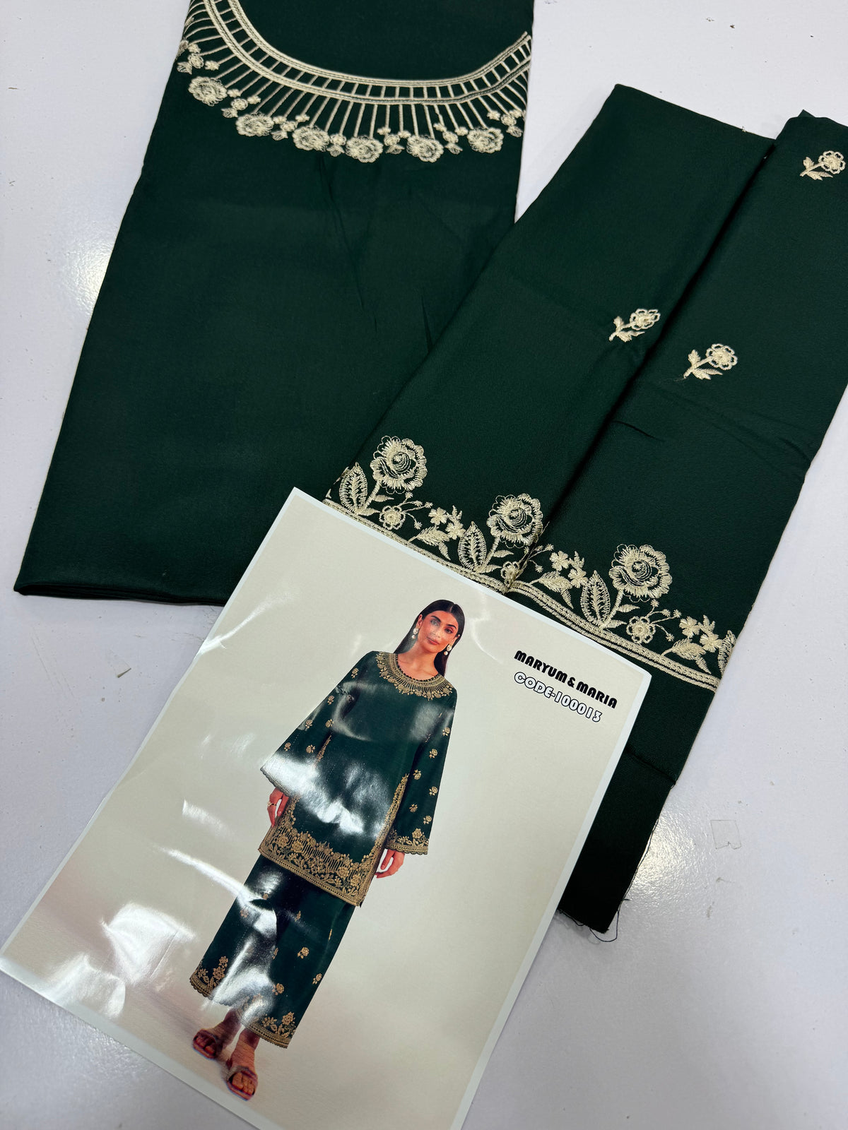 Dhanak Luxury Emb 2Pc