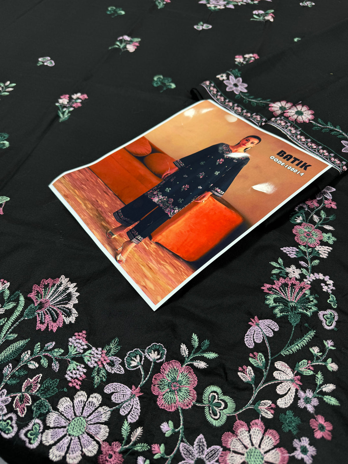Dhanak Luxury Emb 2Pc
