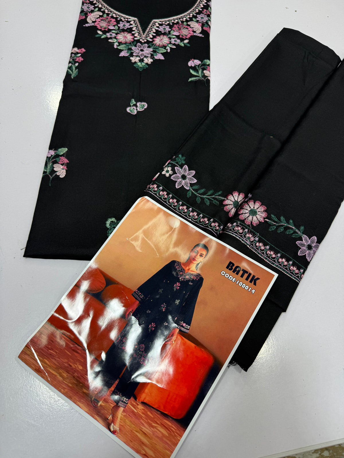 Dhanak Luxury Emb 2Pc