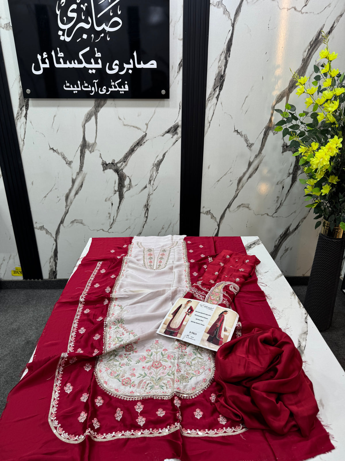 Kaaftan Silk Emb 2Pc