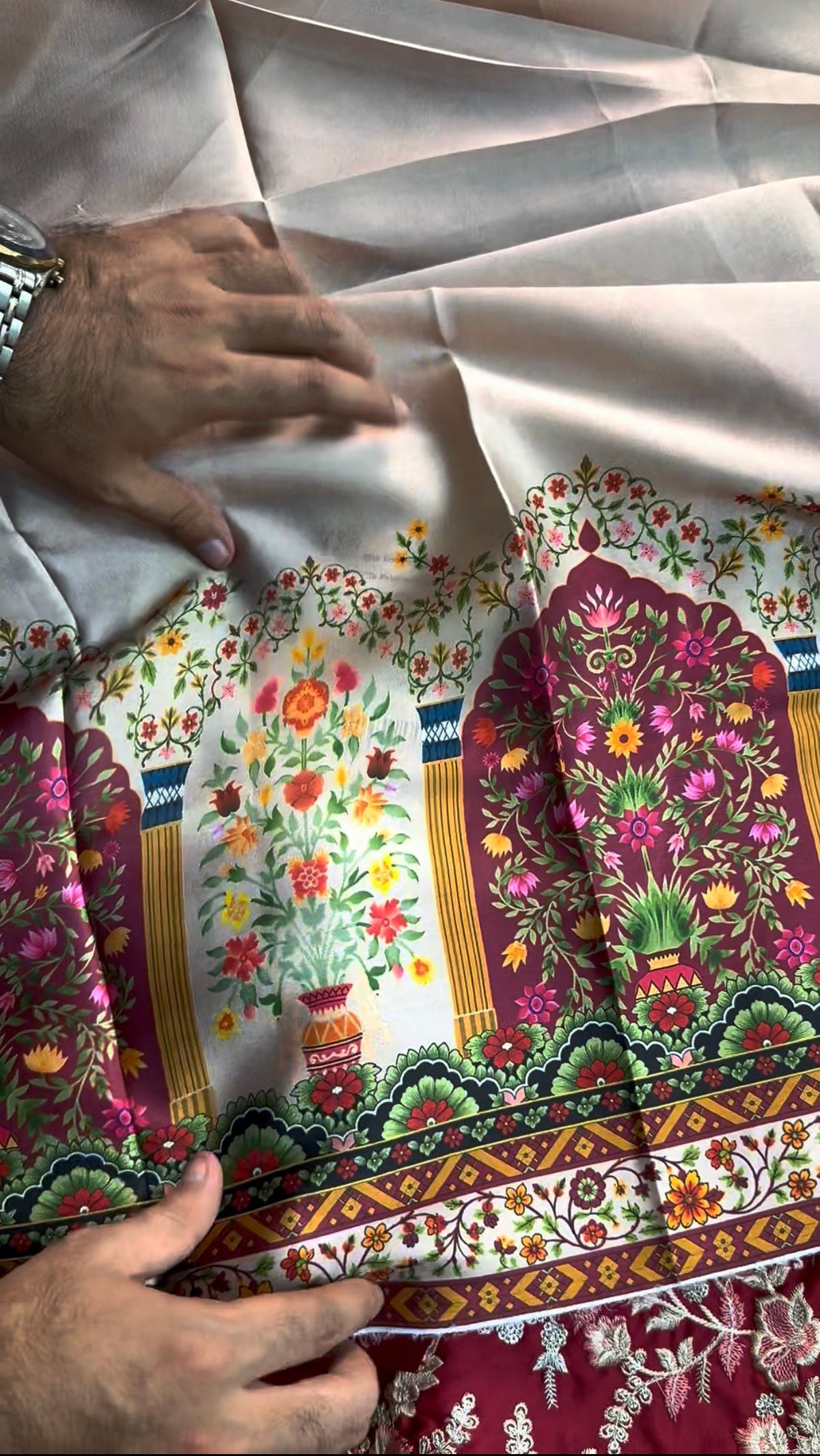 Premium Silk Emb 2Pc